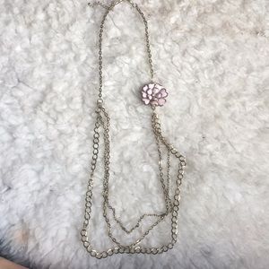 ⭐️Gold flower necklace